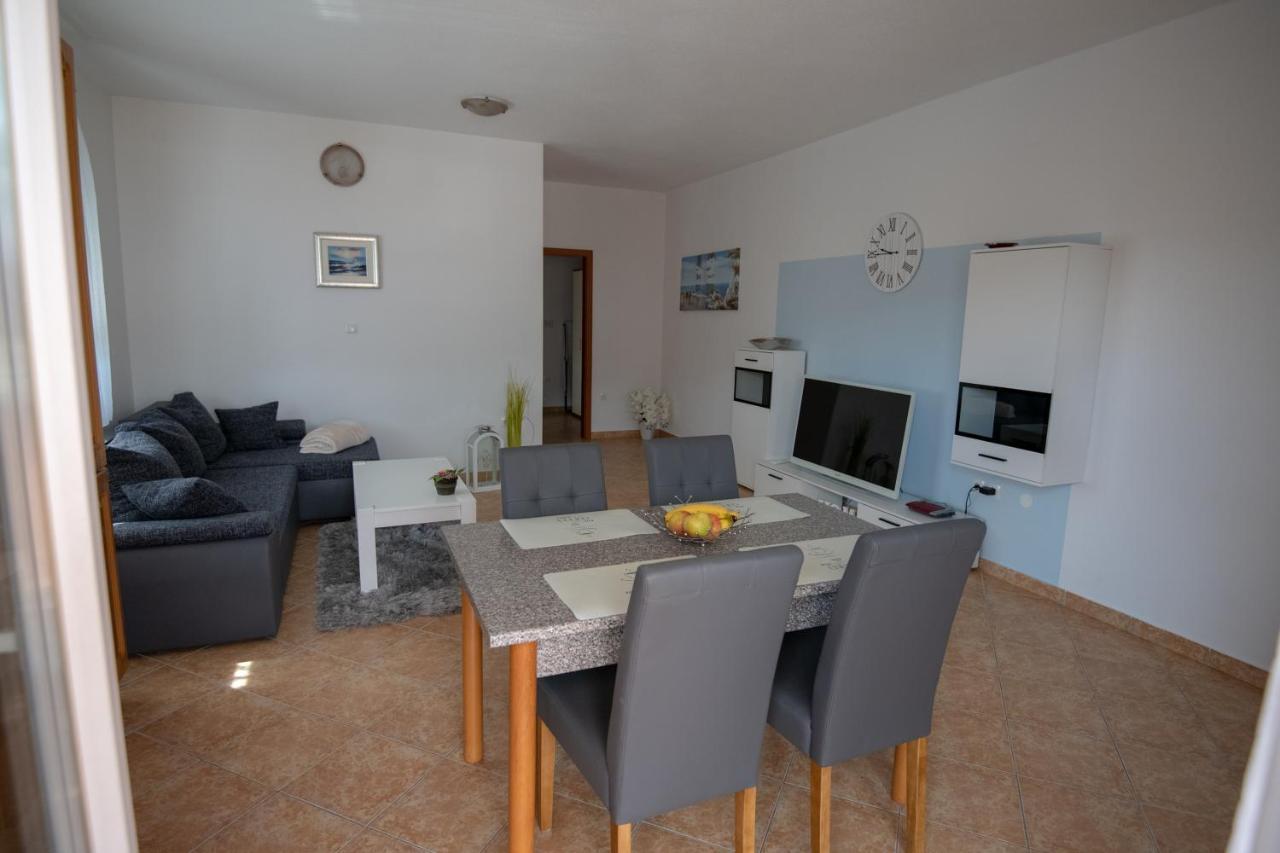 Apartments Mamut Trogir Exterior foto