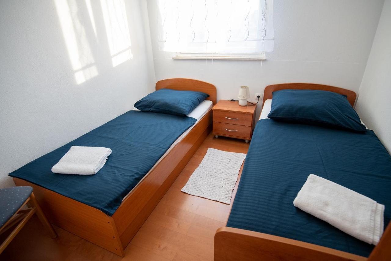 Apartments Mamut Trogir Exterior foto