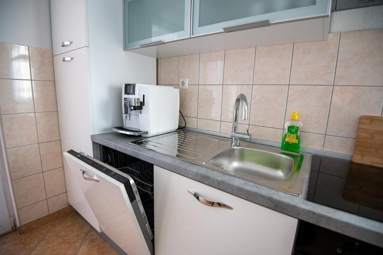 Apartments Mamut Trogir Exterior foto