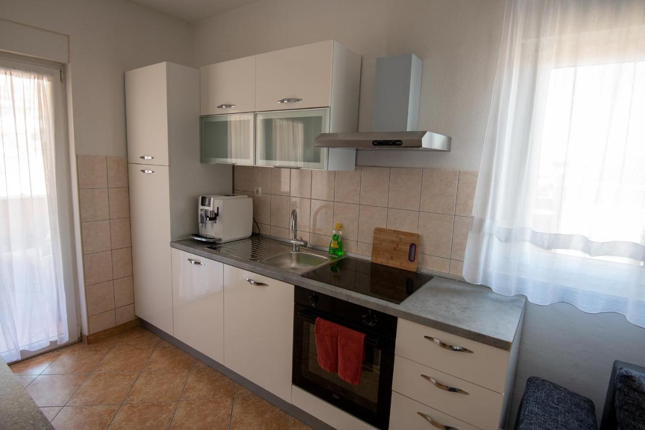 Apartments Mamut Trogir Exterior foto